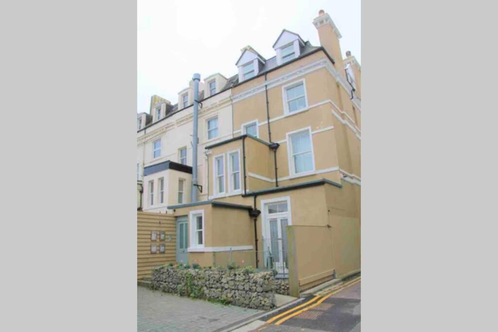 The Hideaway Apartment Folkestone Exterior foto